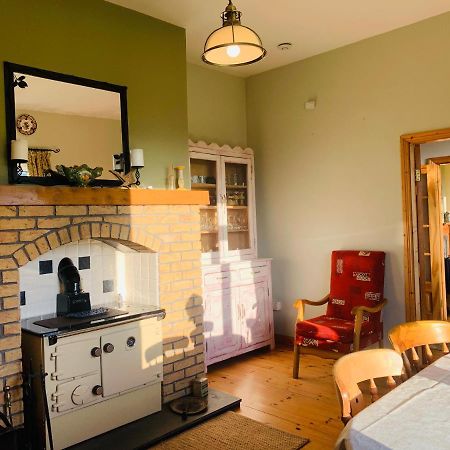 Glen Keen Farm Cottage Louisburgh Εξωτερικό φωτογραφία