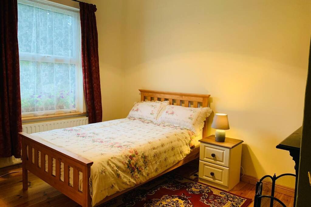 Glen Keen Farm Cottage Louisburgh Εξωτερικό φωτογραφία